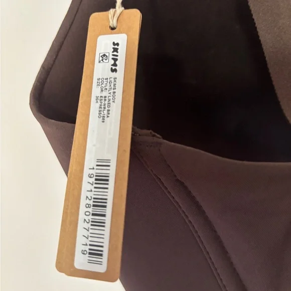 SKIMS Dark Brown Seamless Plunge Bra - Picture 3 of 5